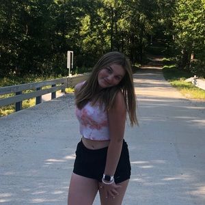 Meet your Posher, Jillian